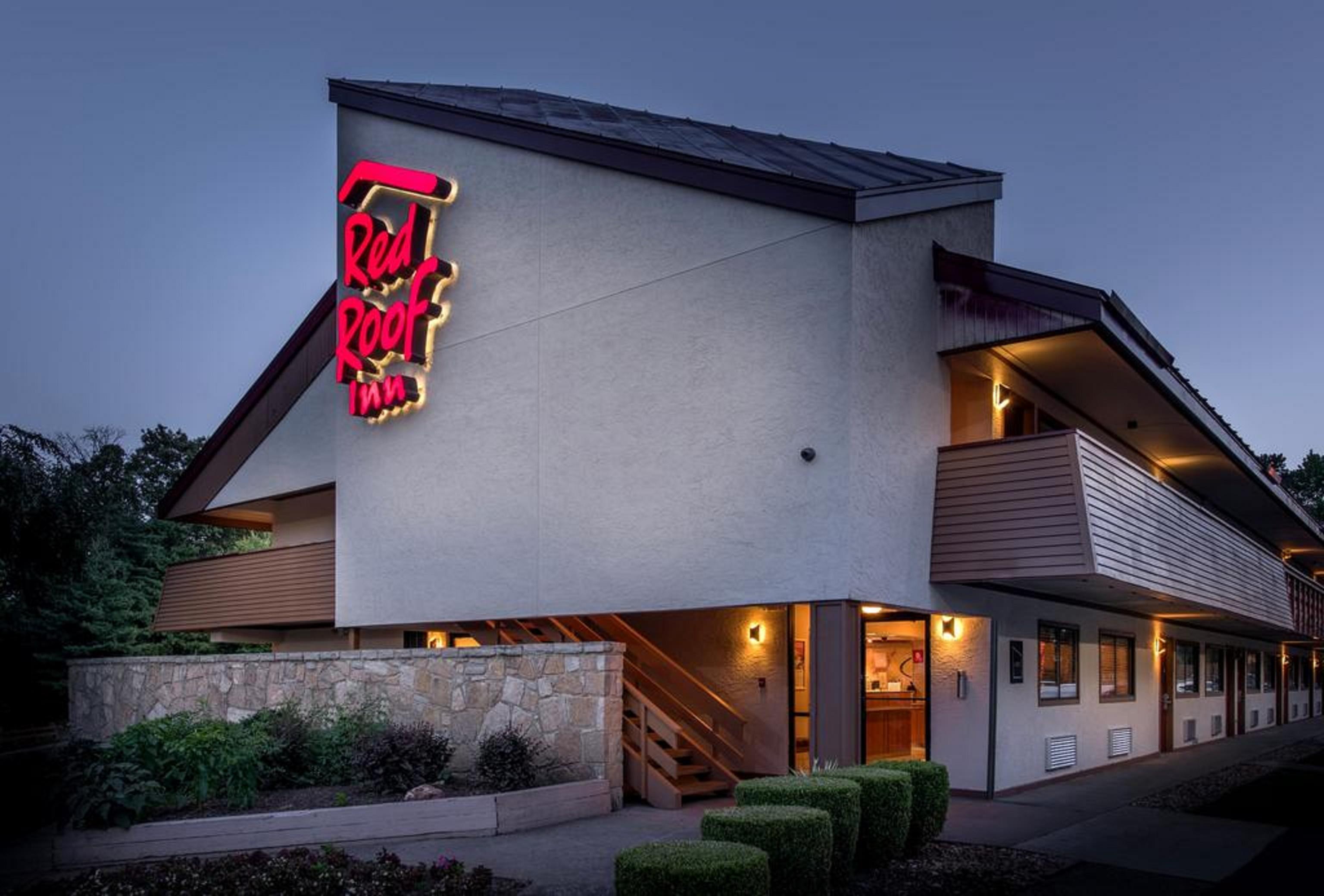 Red Roof Inn Atlanta - Smyrna/Ballpark Exterior photo